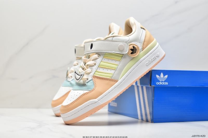 Adidas Sneakers